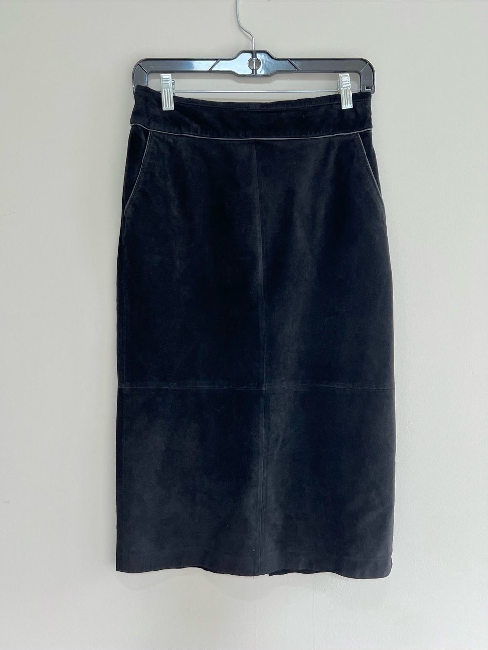 Ann Taylor LOFT 100% Suede Leather Lined Pencil Midi Skirt Black Pockets, sz 4P